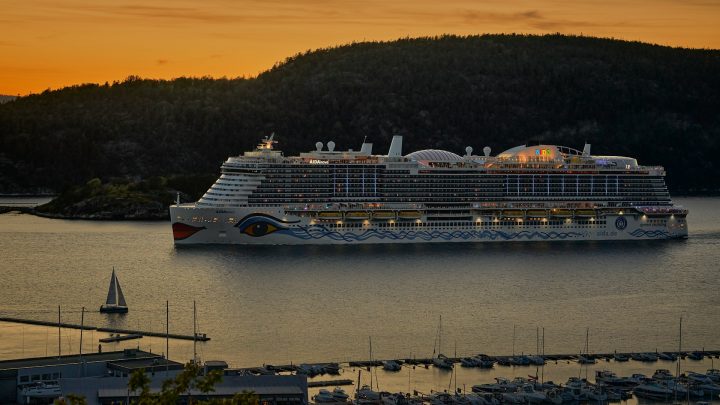 Icon of the Seas: O Maior Cruzeiro do Mundo Impressiona com Suas Dimensões e Capacidade