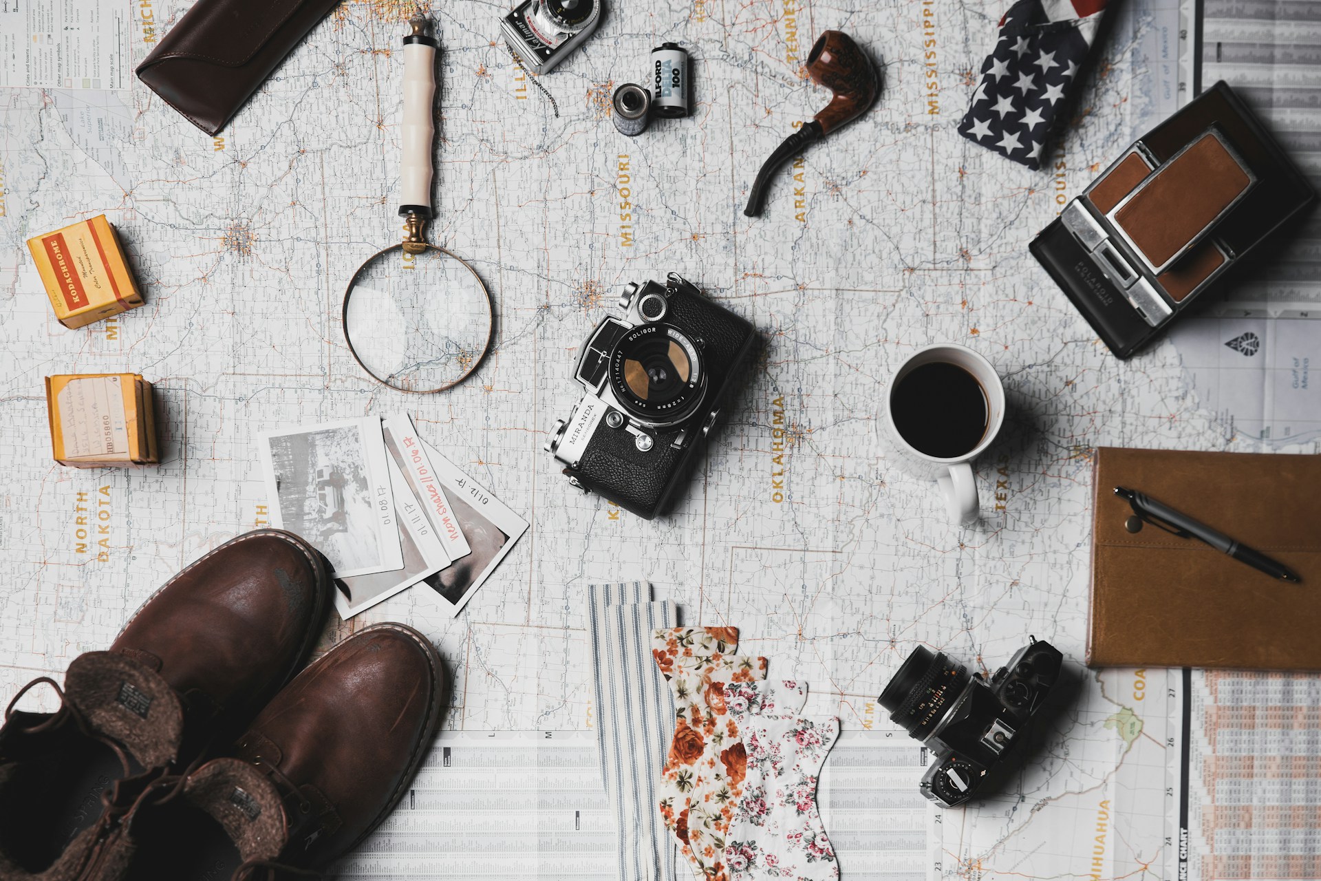 Essenciais para uma viagem de primavera sem perrengues: 10 itens indispensáveis